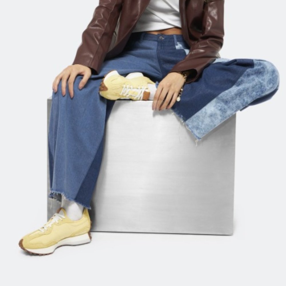 NEW BALANCE 327 Casual Womens Sneakers Shoes Maize White size 7 - Picture 4 of 9